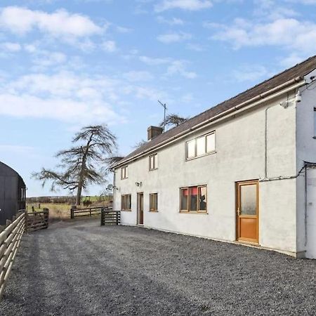 Upper Caerfaelog Farmhouse Llanbister Exterior photo